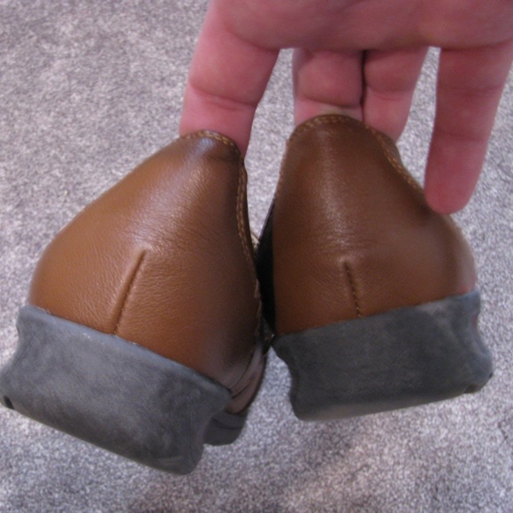 Comfortview Women’s Work Shoes Size 12 Brown - Picture 2 of 5